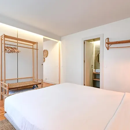 Sleep In Office By On * Porto
